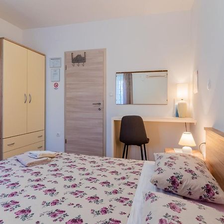 Room Laudina Cres Zewnętrze zdjęcie