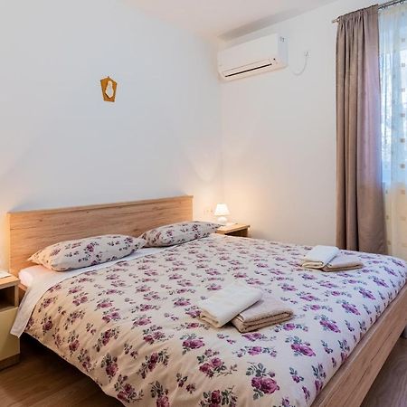 Room Laudina Cres Zewnętrze zdjęcie